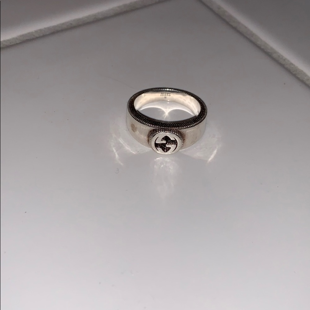 Gucci logo ring